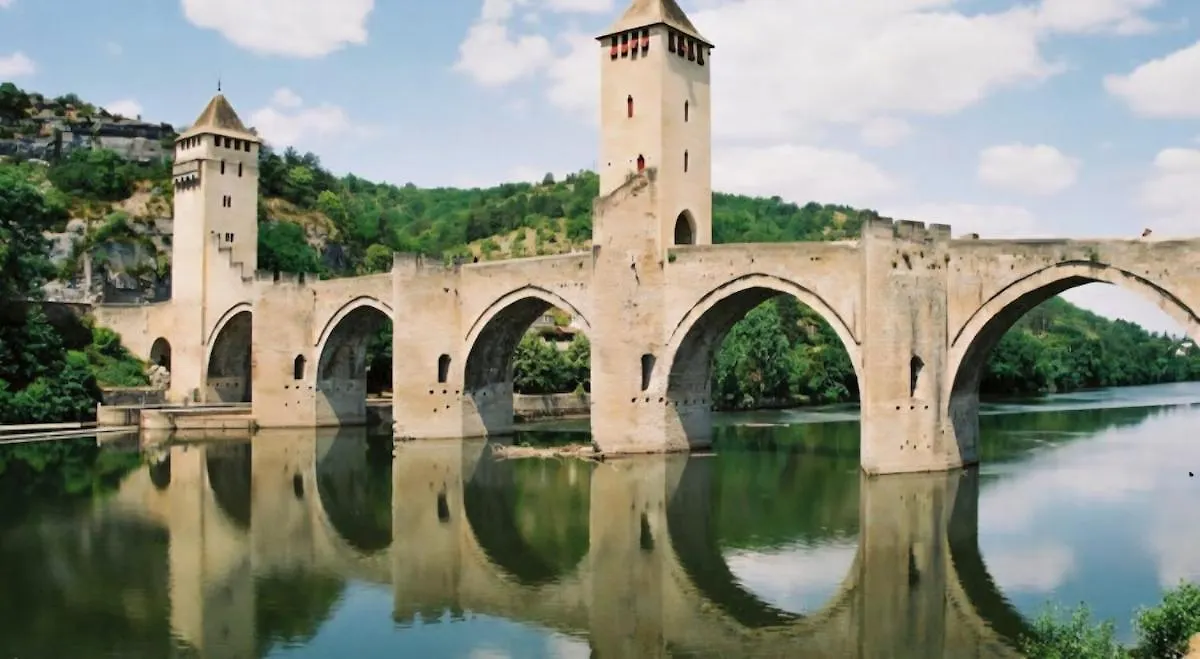 T3 Meuble Central A Cahors